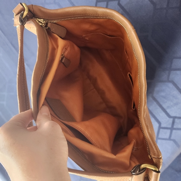 Coach Purse Brown Bag F23293 Pebble Leather Hobo Zip Closure Tan - Picture 16 of 16